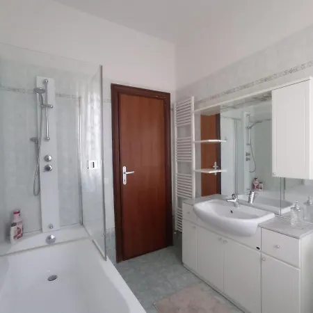 Gæstehus Casa Minu Viareggio